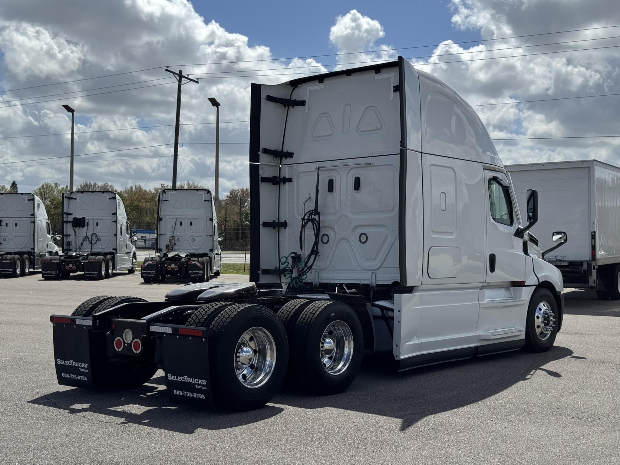 2022 Freightliner — photo 12