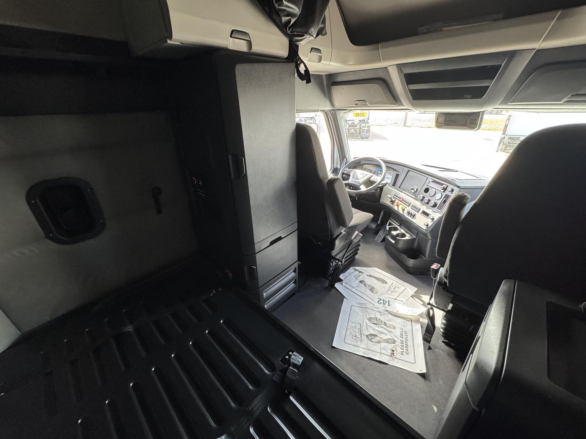 2022 Freightliner — photo 5