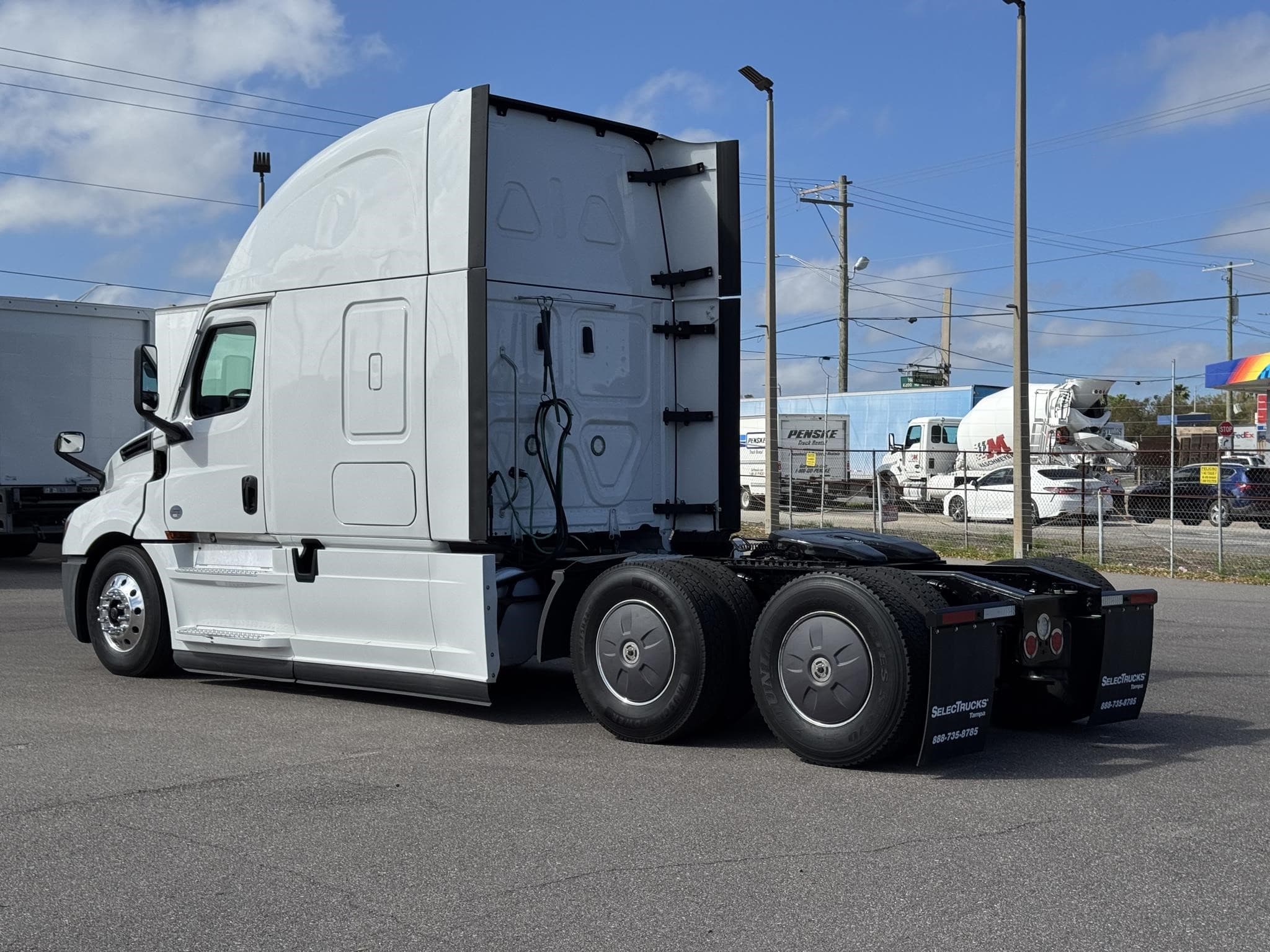 2022 Freightliner — photo 13