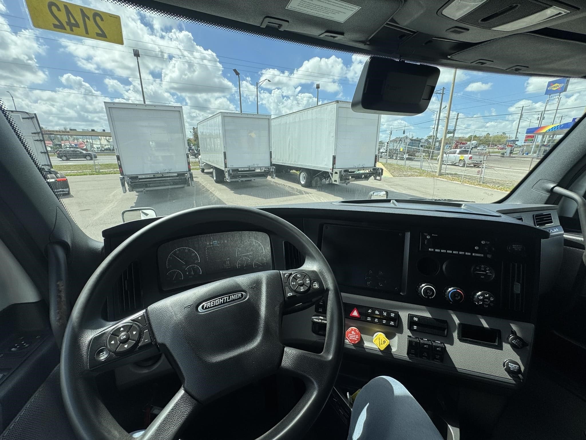 2022 Freightliner — photo 7