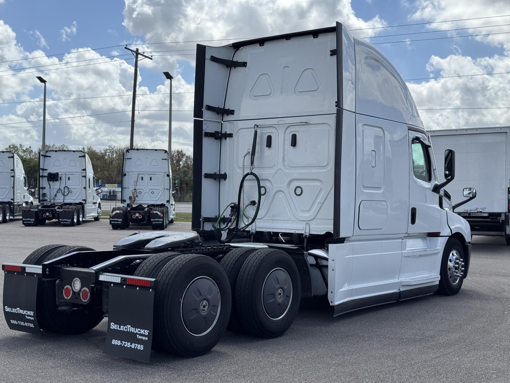 2022 Freightliner — photo 12