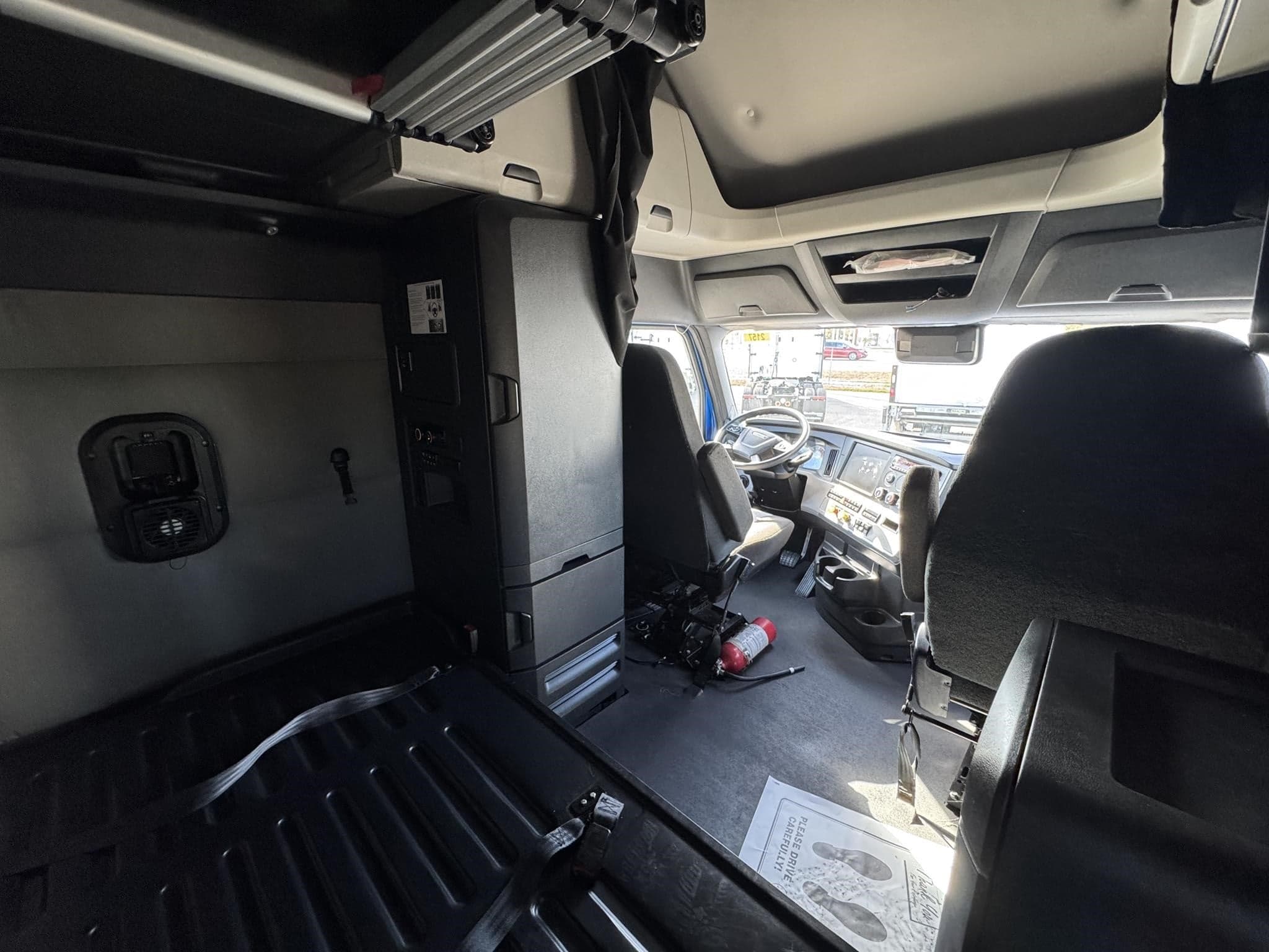 2021 Freightliner — photo 4