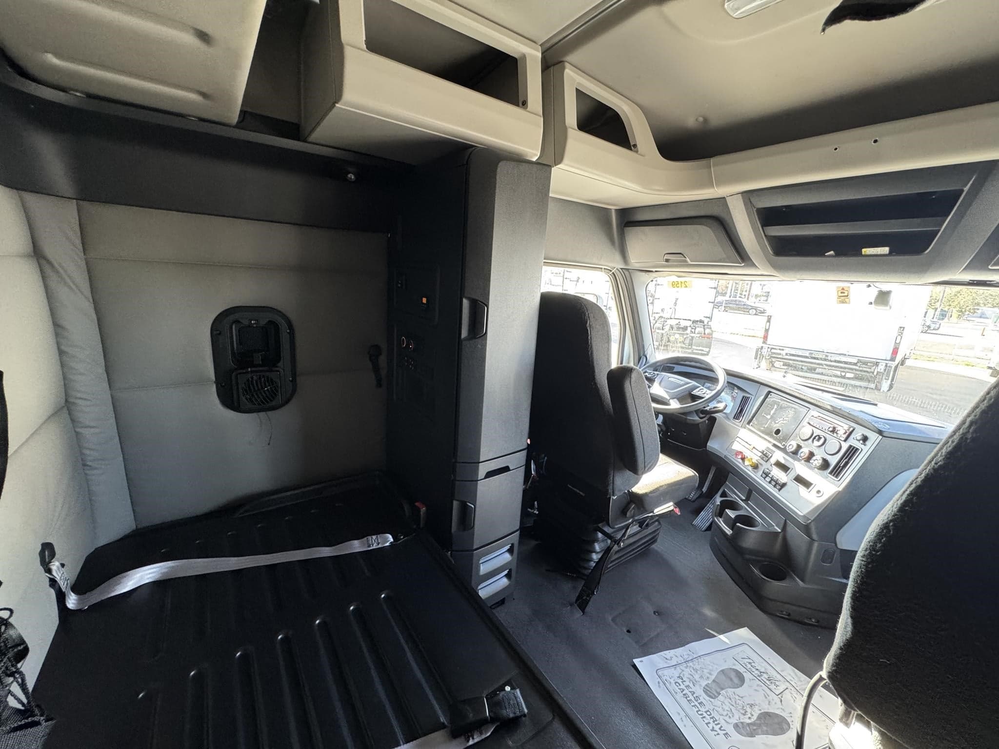 2020 Freightliner — photo 8