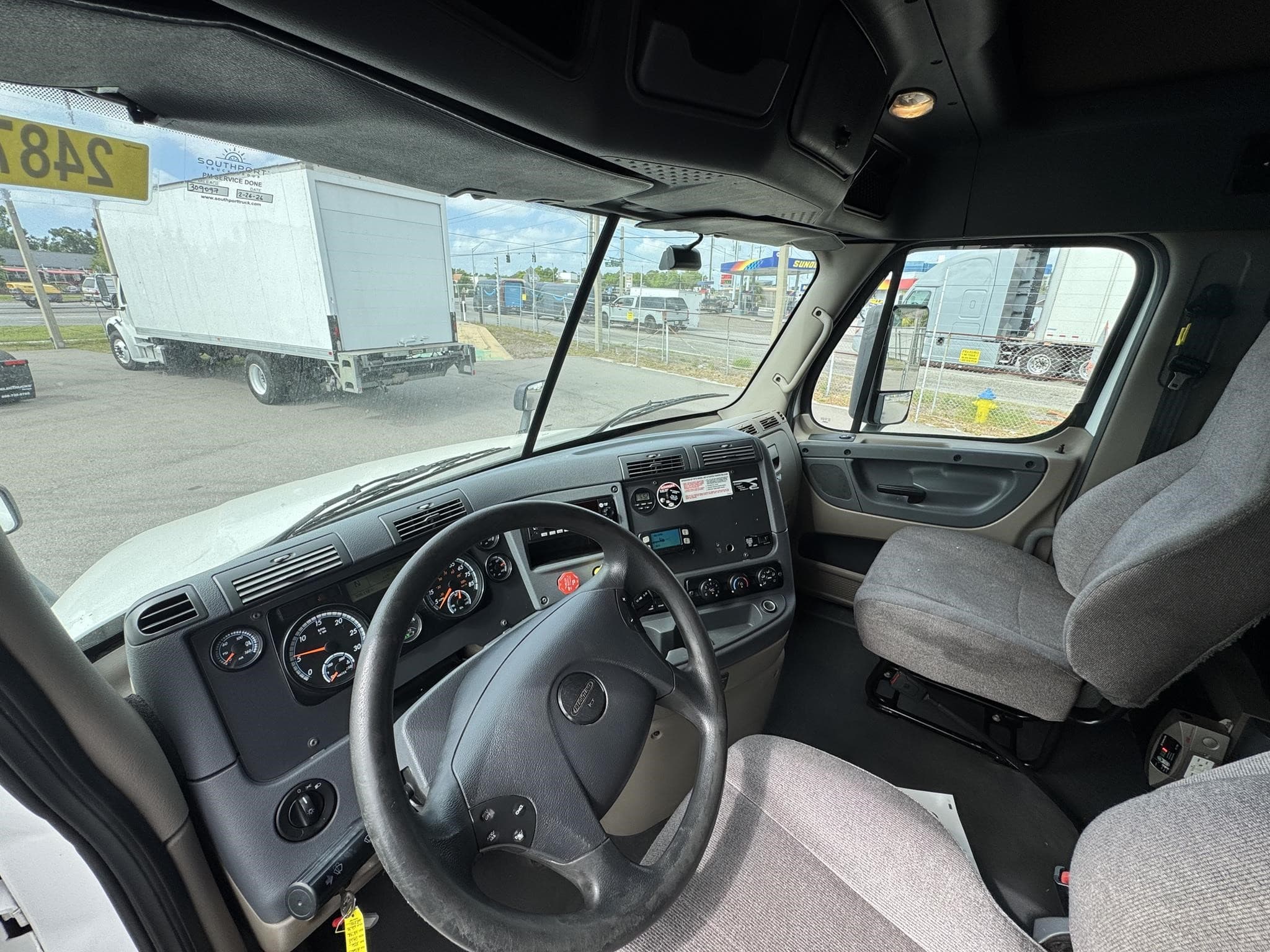 2020 Freightliner — photo 2