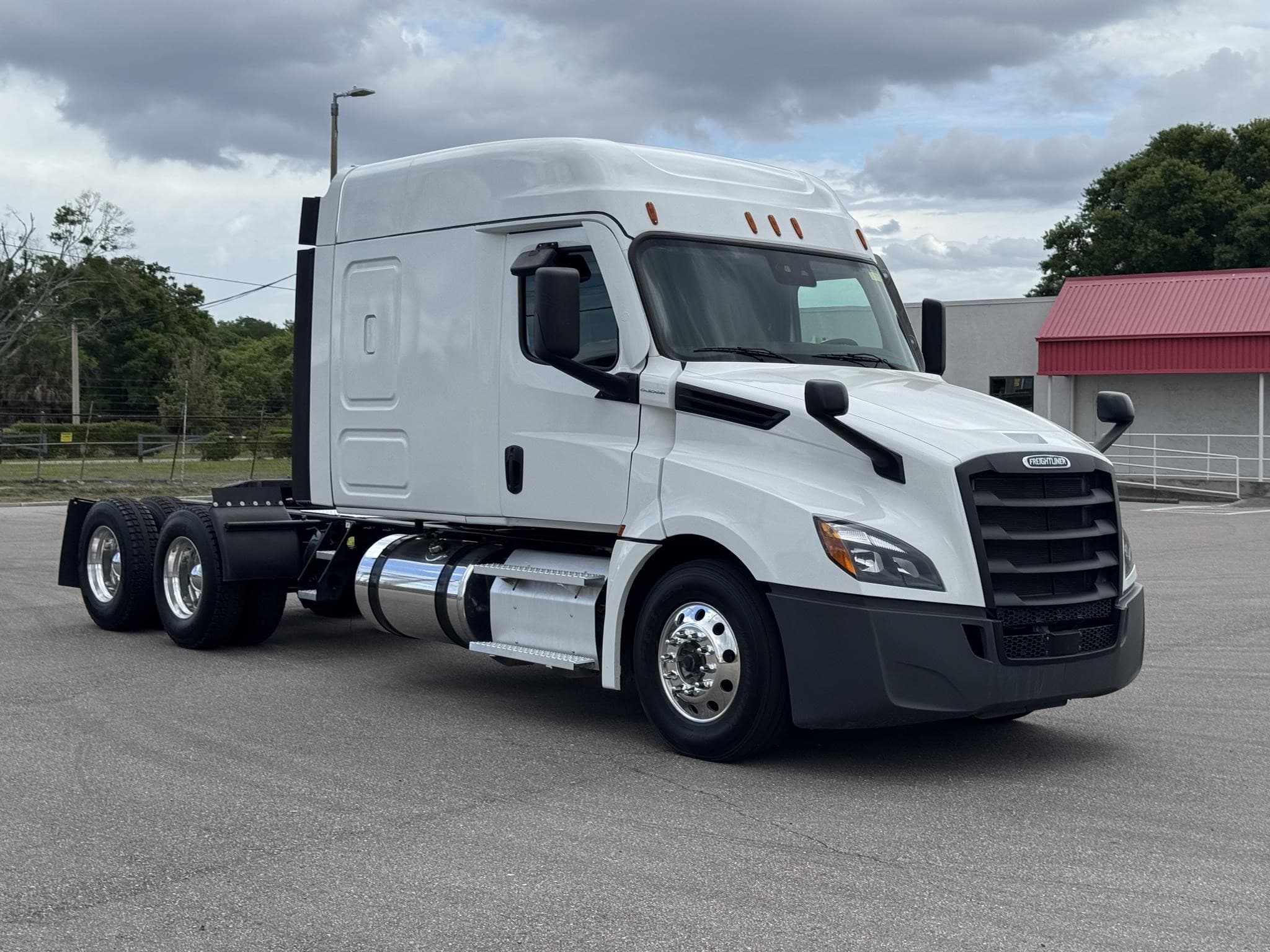 2022 Freightliner — photo 8