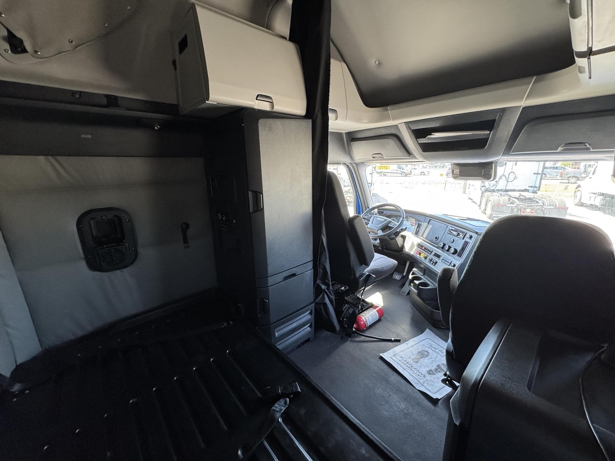2022 Freightliner — photo 5