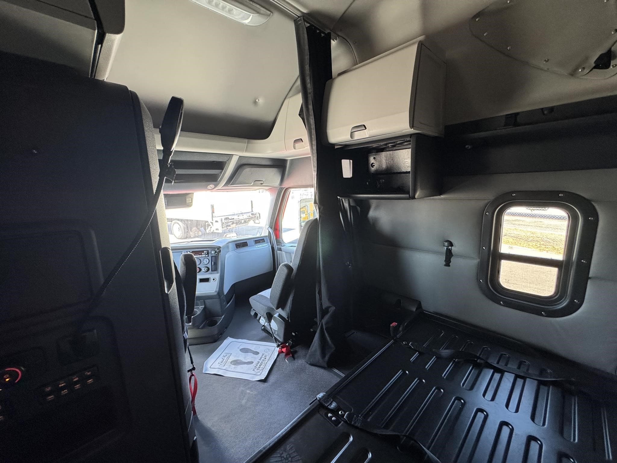 2022 Freightliner — photo 4