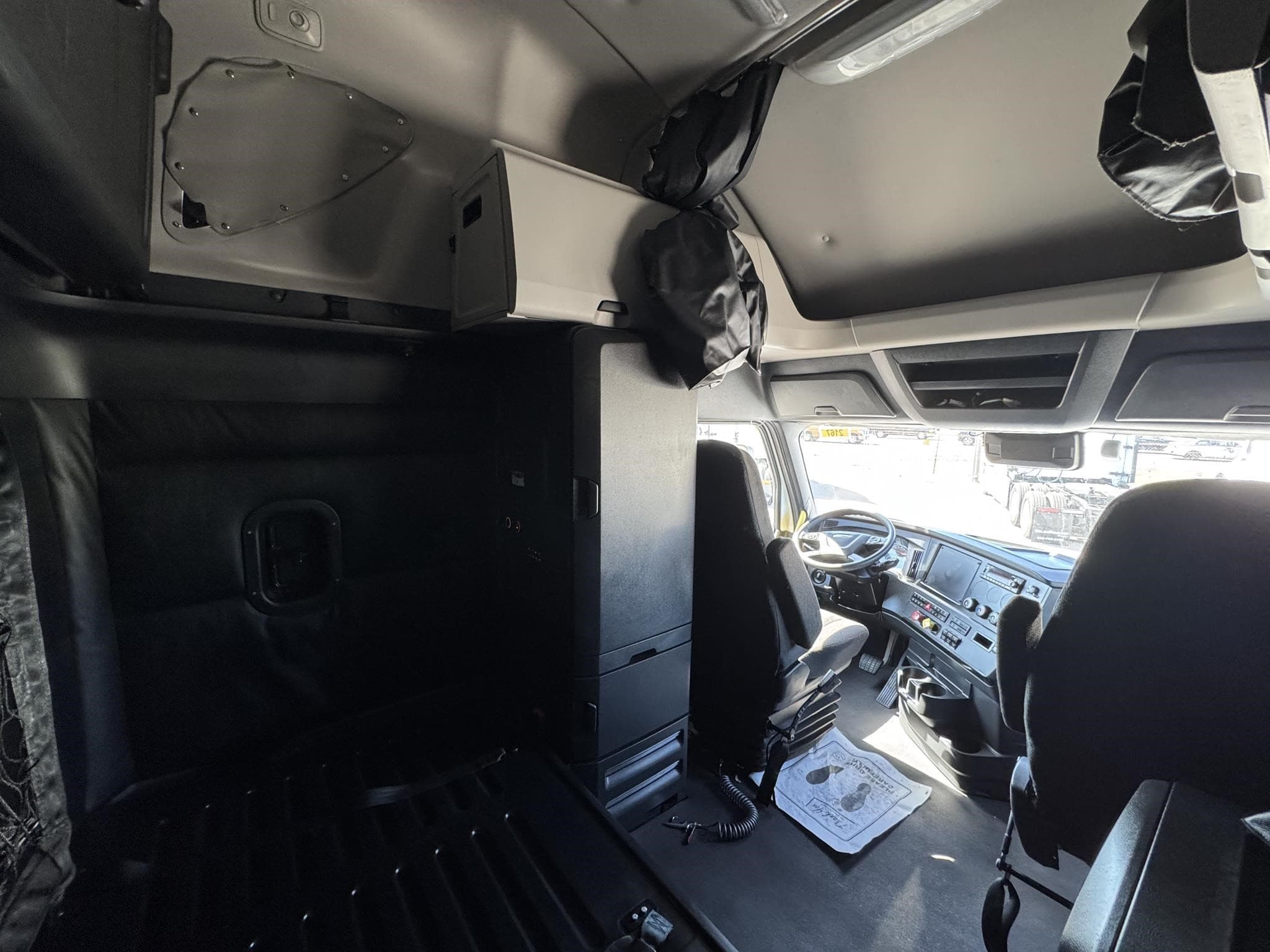 2024 Freightliner — photo 5
