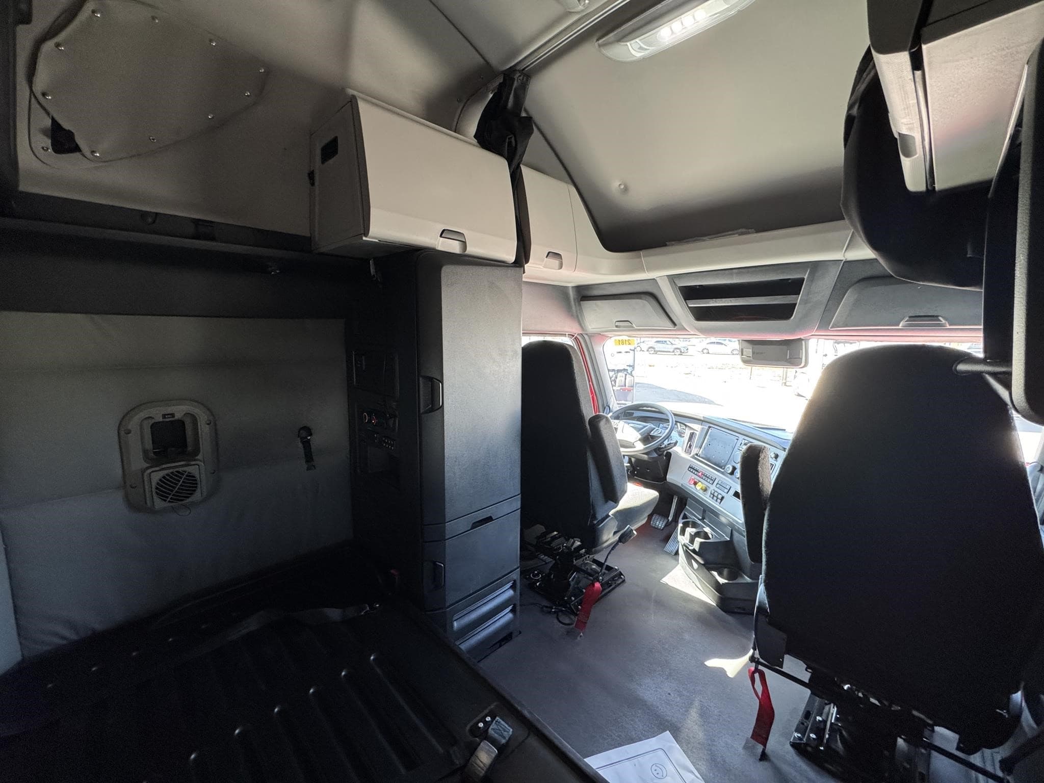 2022 Freightliner — photo 5
