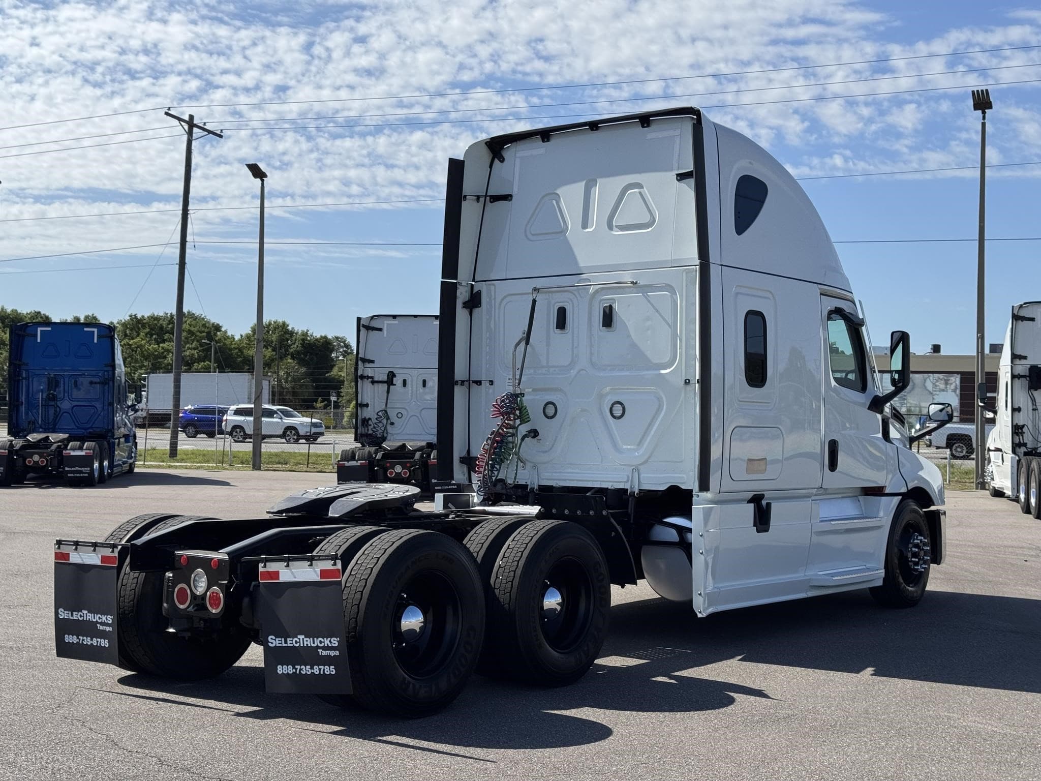 2023 Freightliner — photo 9