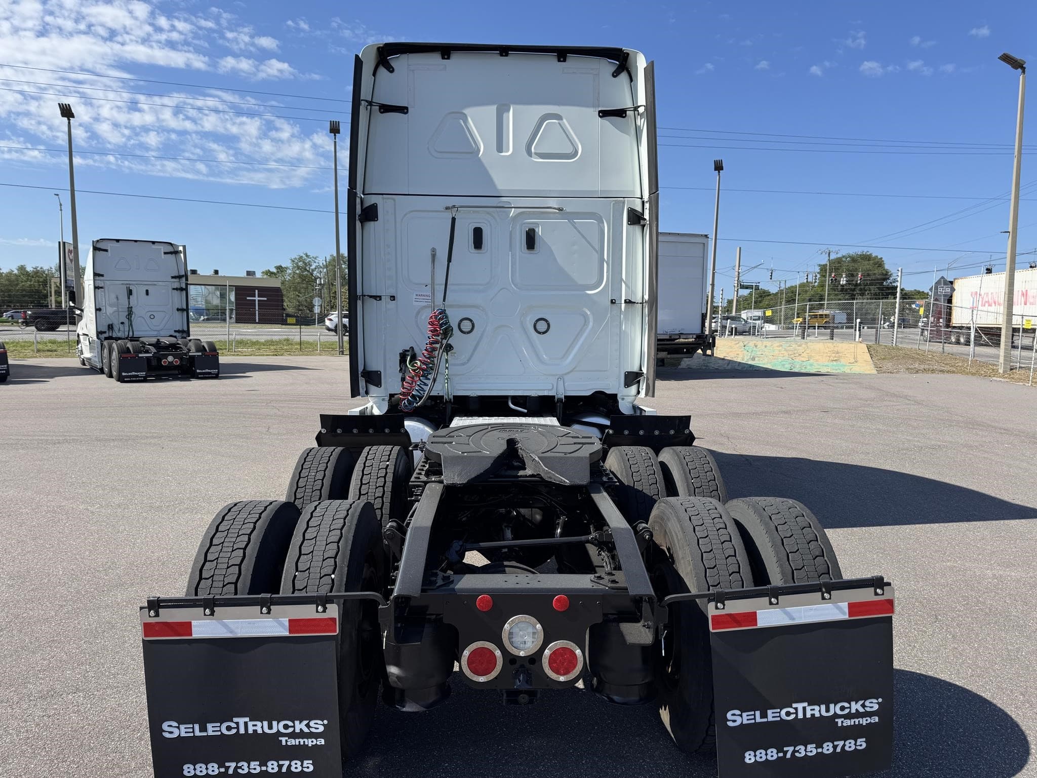 2023 Freightliner — photo 11