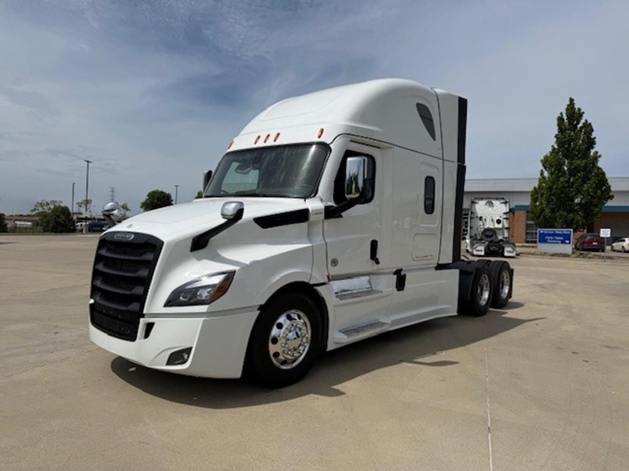 2023 Freightliner