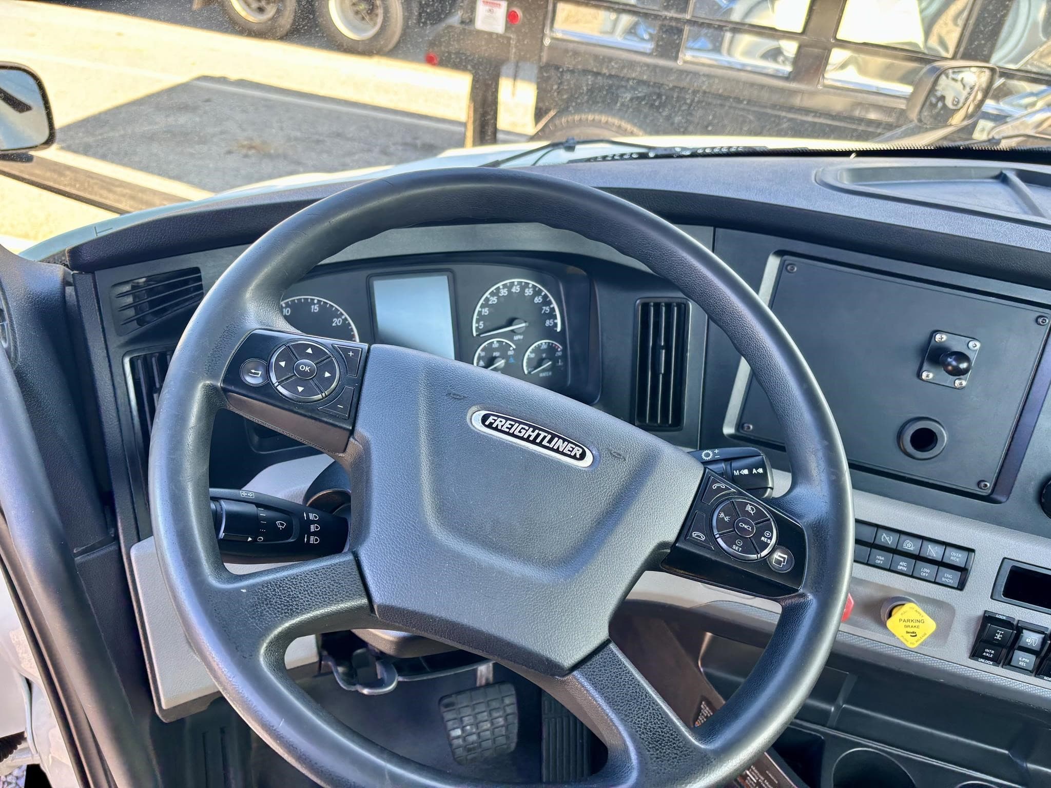 2020 Freightliner in Savannah, GA — photo 10