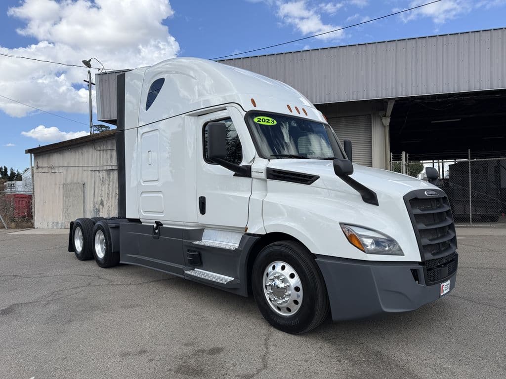 2023 Freightliner