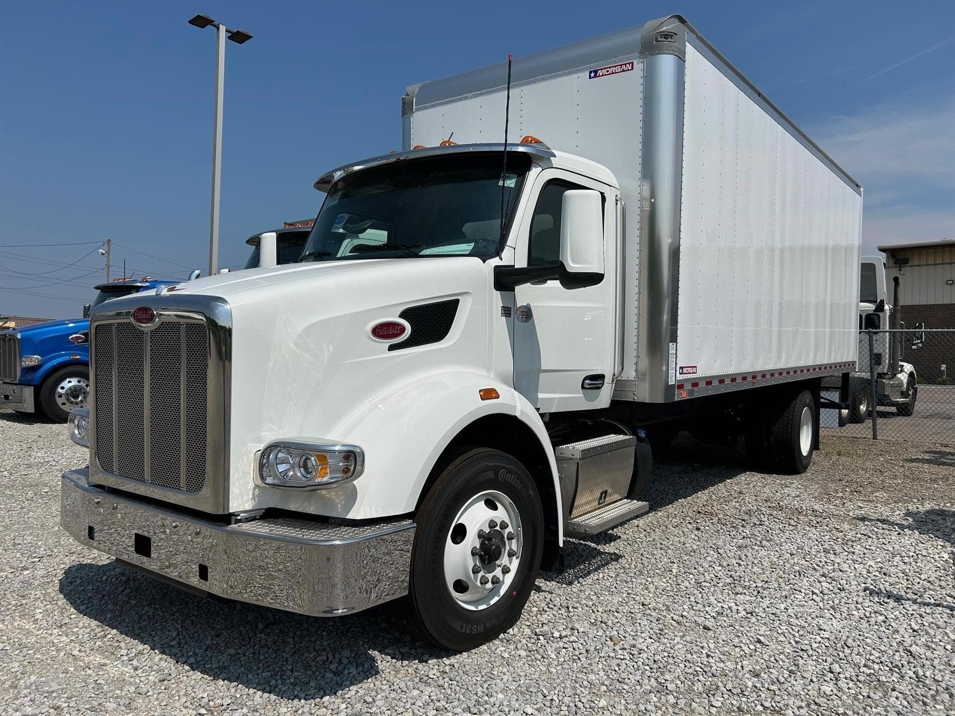 2025 Peterbilt 567