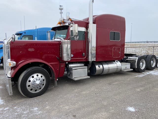 2021 Peterbilt 389