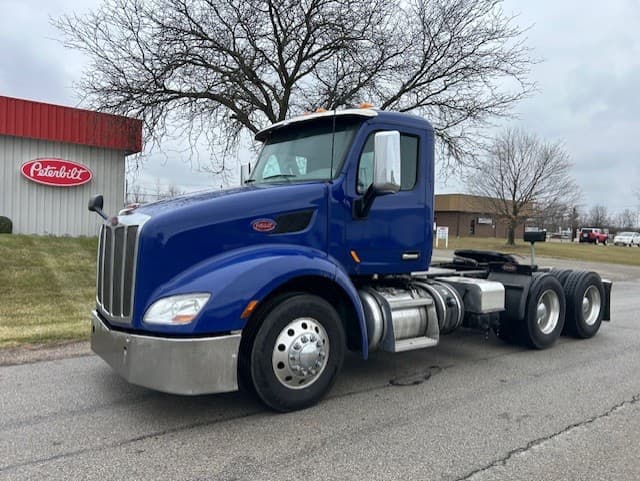 2021 Peterbilt 579