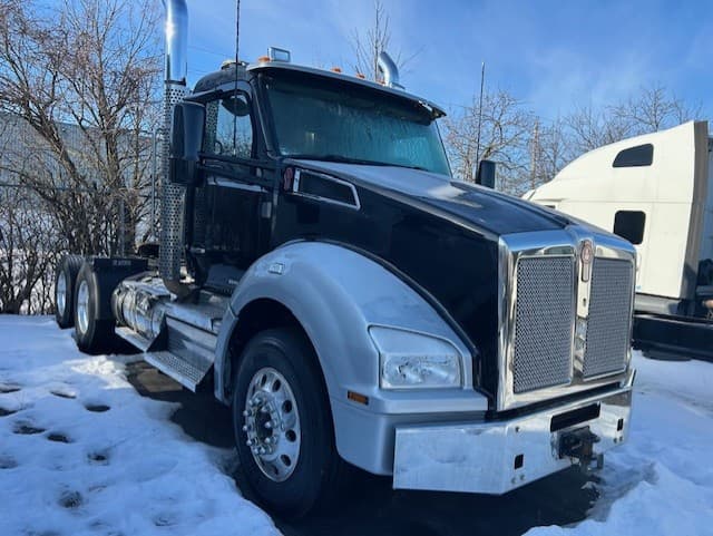 2021 Kenworth T880