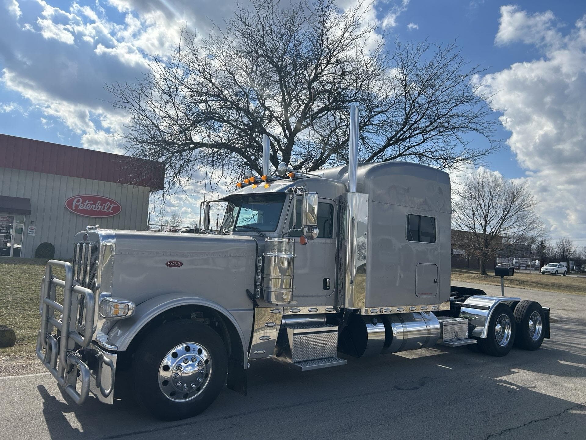 2022 Peterbilt 389