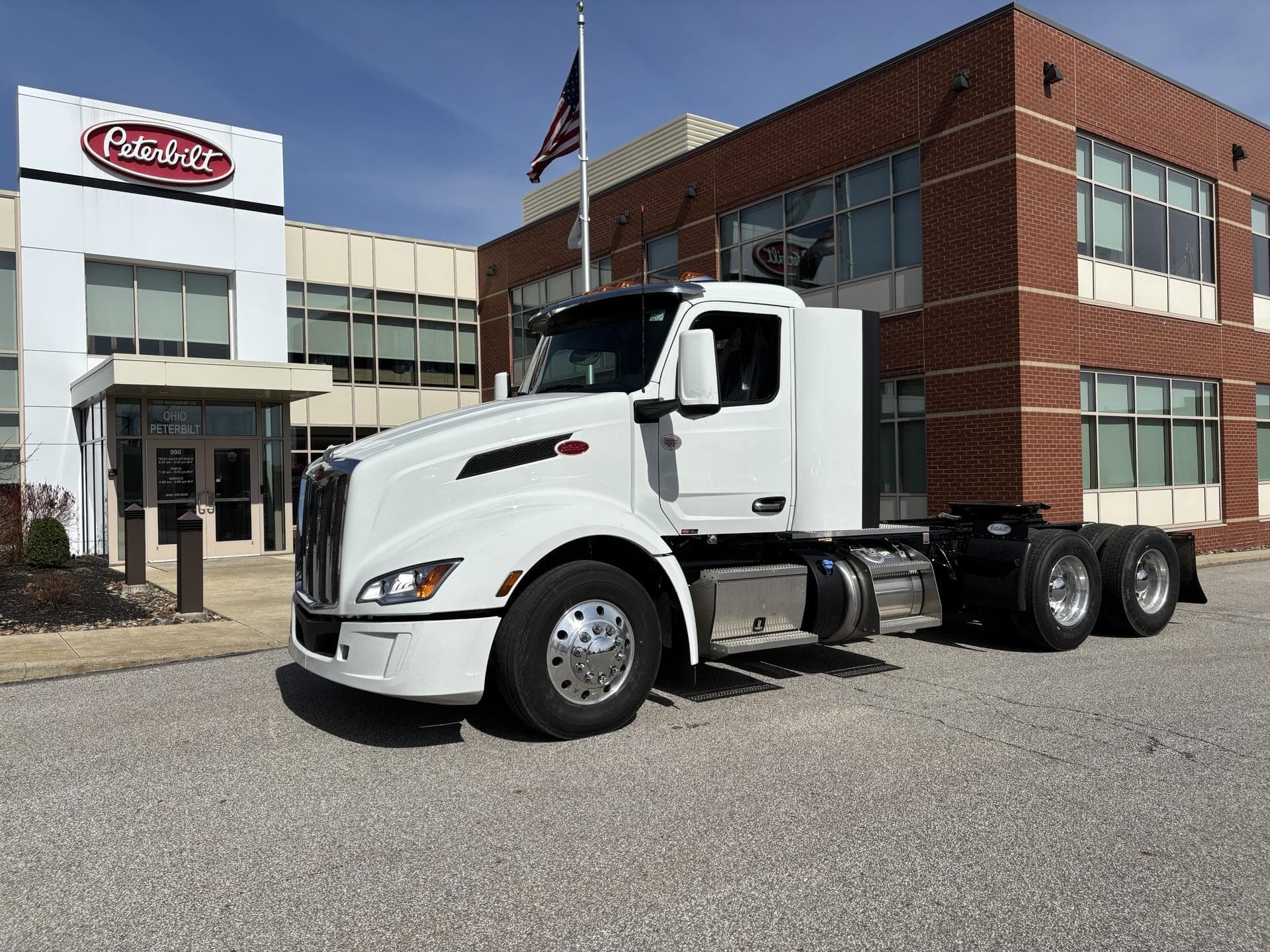 2027 Peterbilt 579