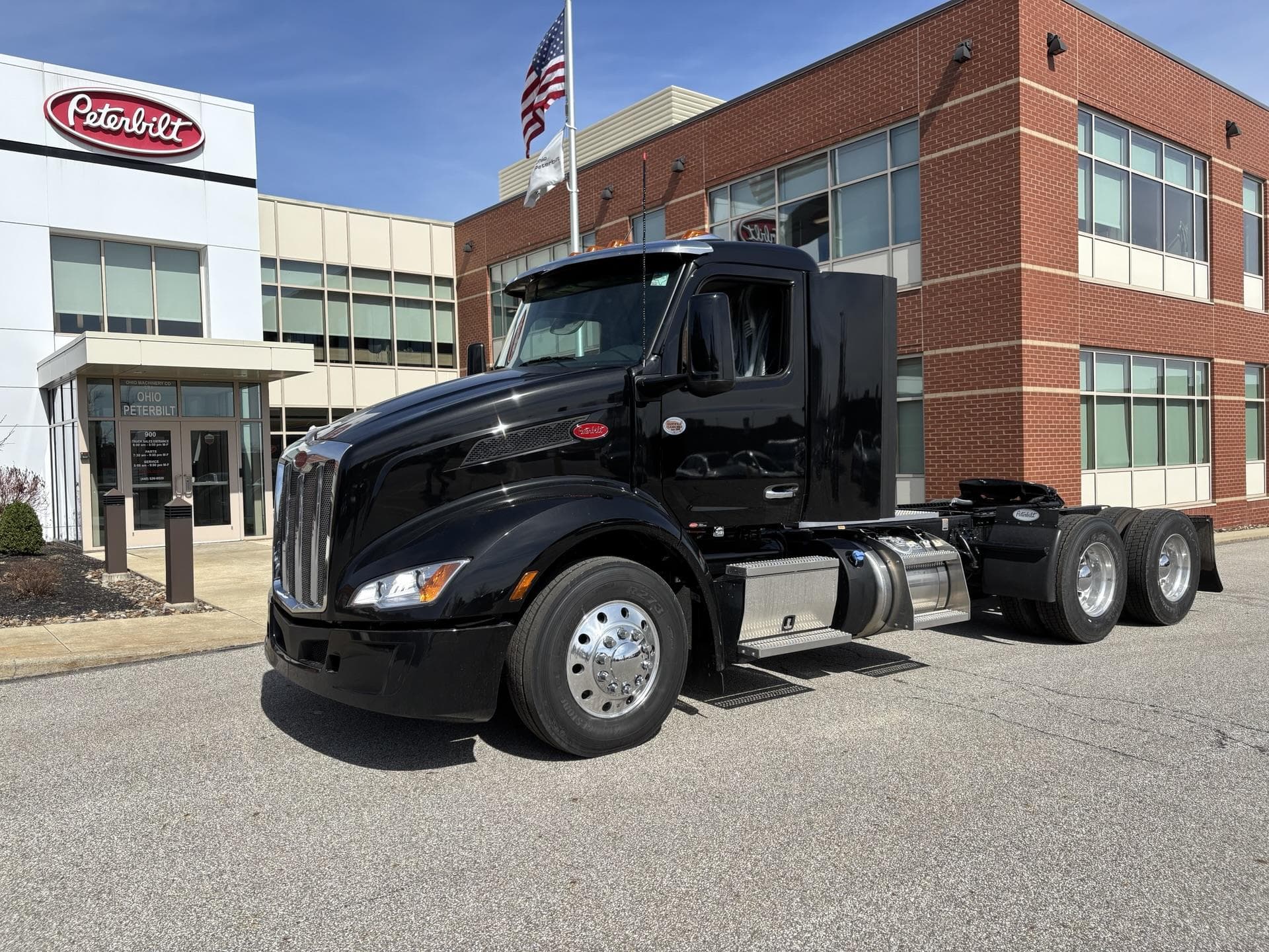 2027 Peterbilt 579