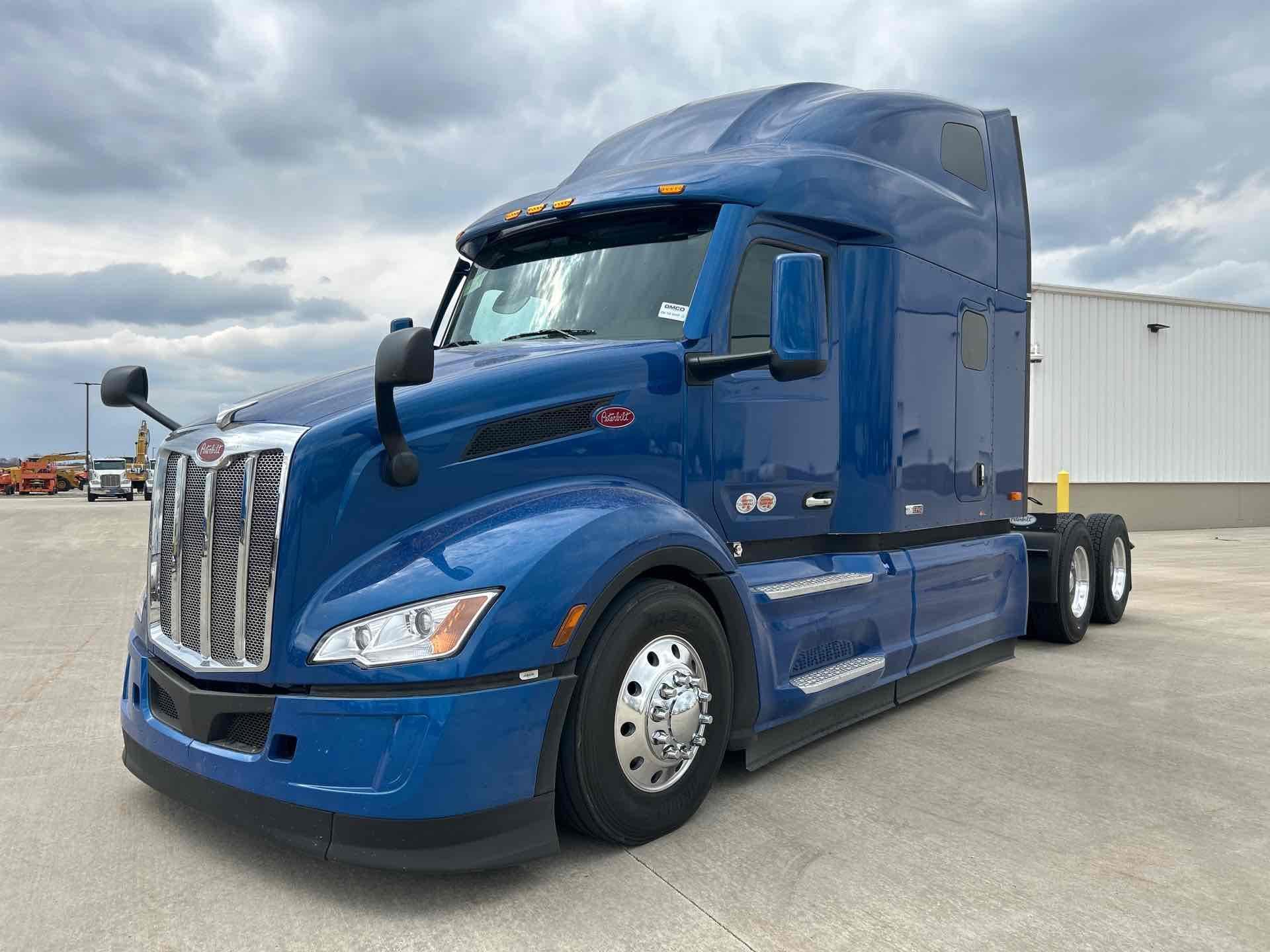 2027 Peterbilt 579