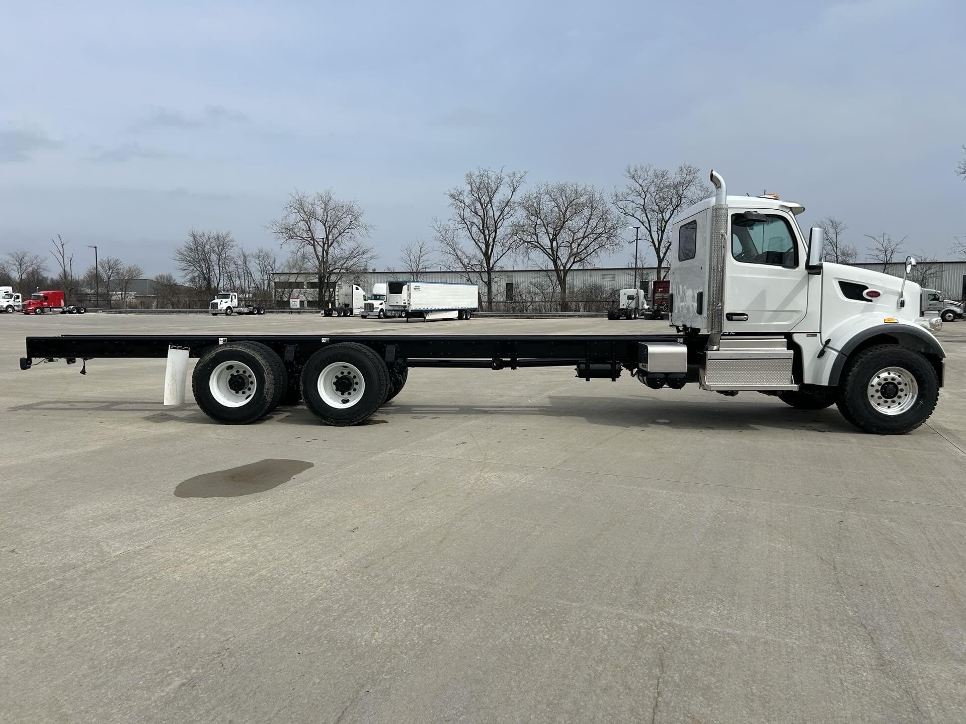 2024 Peterbilt 567 in Perrysburg, OH — photo 3