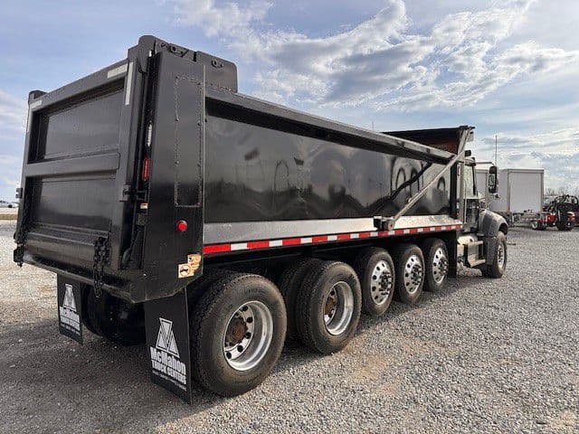 2023 Mack Granite in London, OH — photo 5