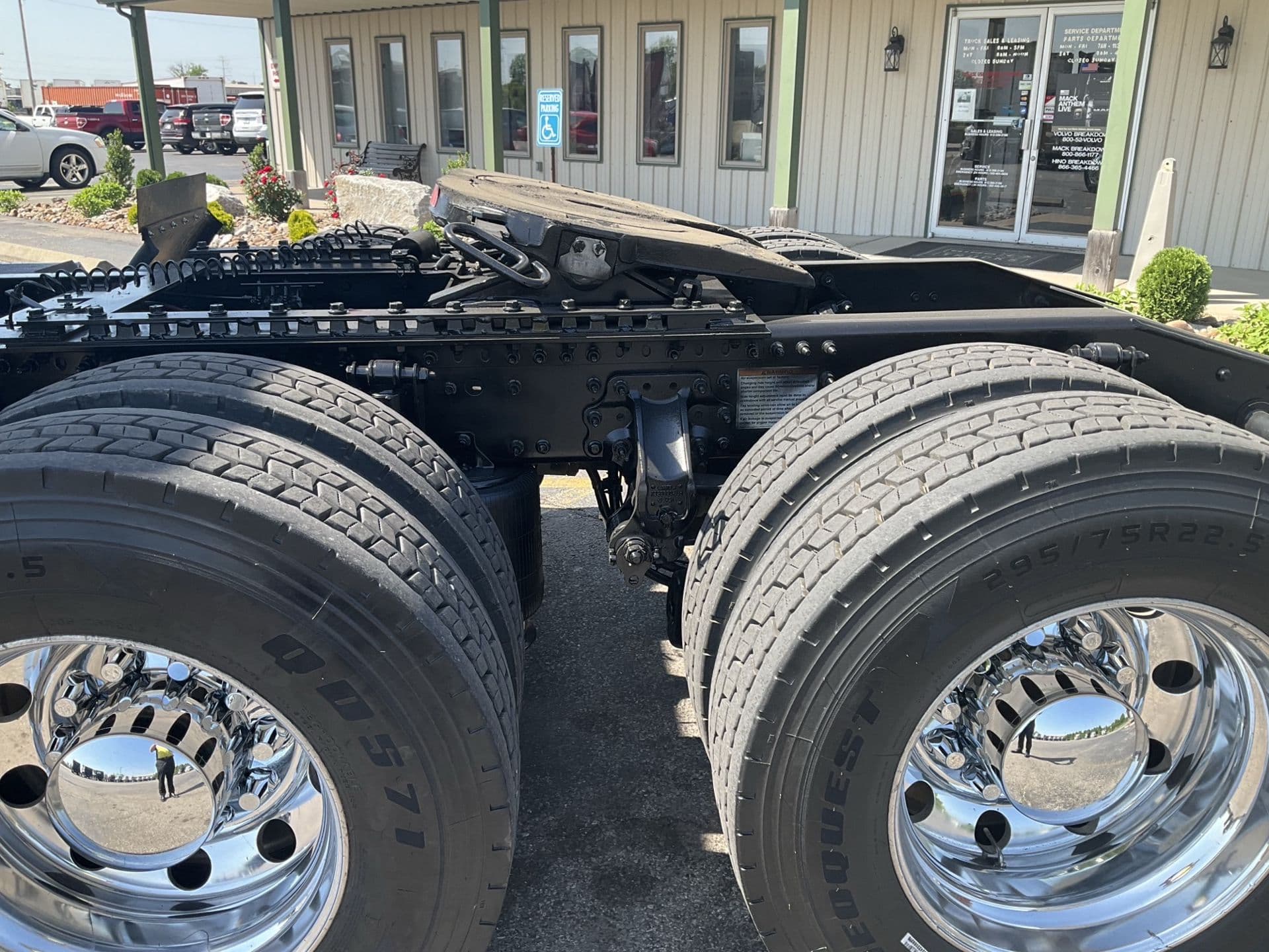 2020 Mack Anthem in Clarksville, IN — photo 17