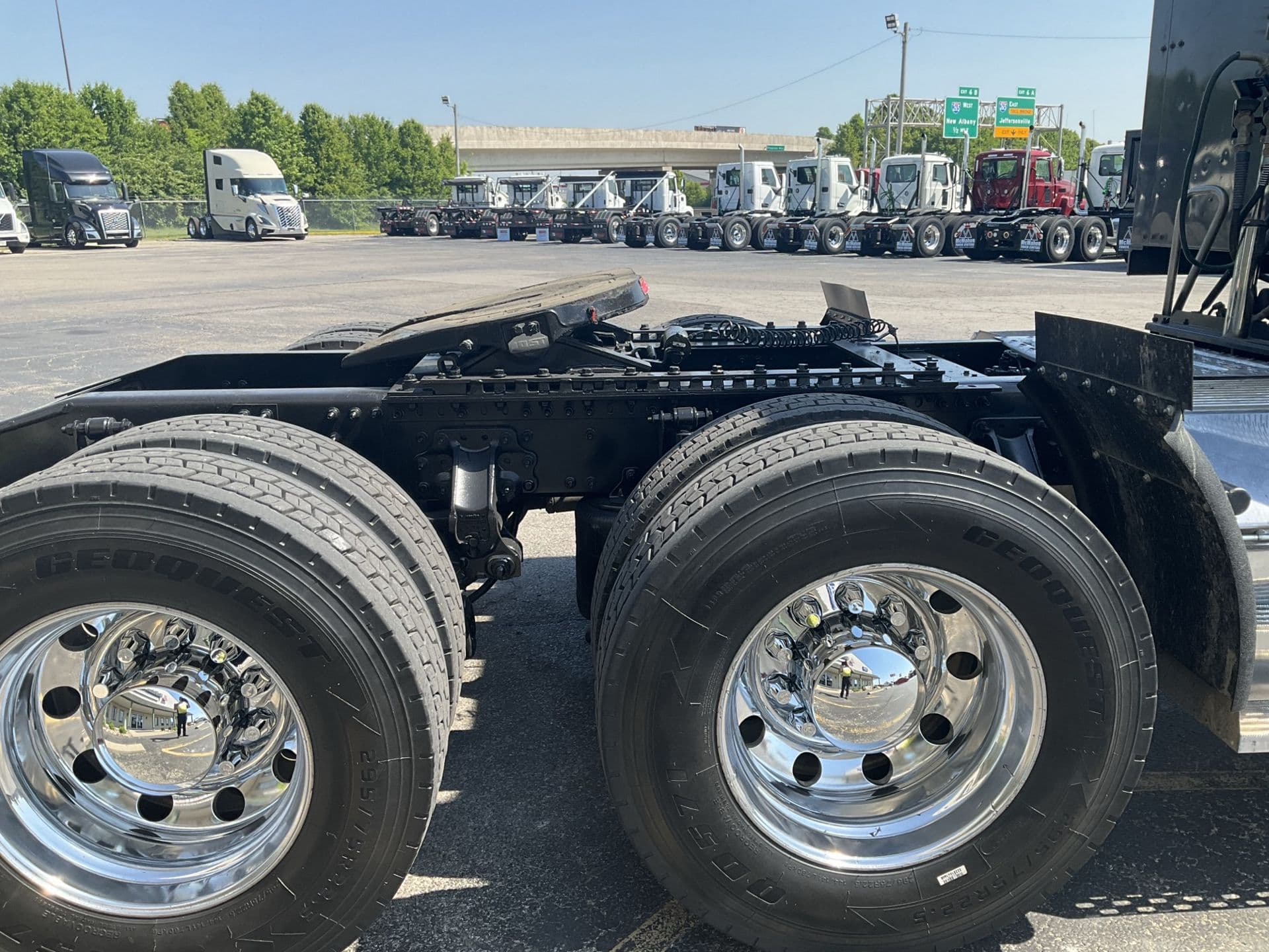 2020 Mack Anthem in Clarksville, IN — photo 18