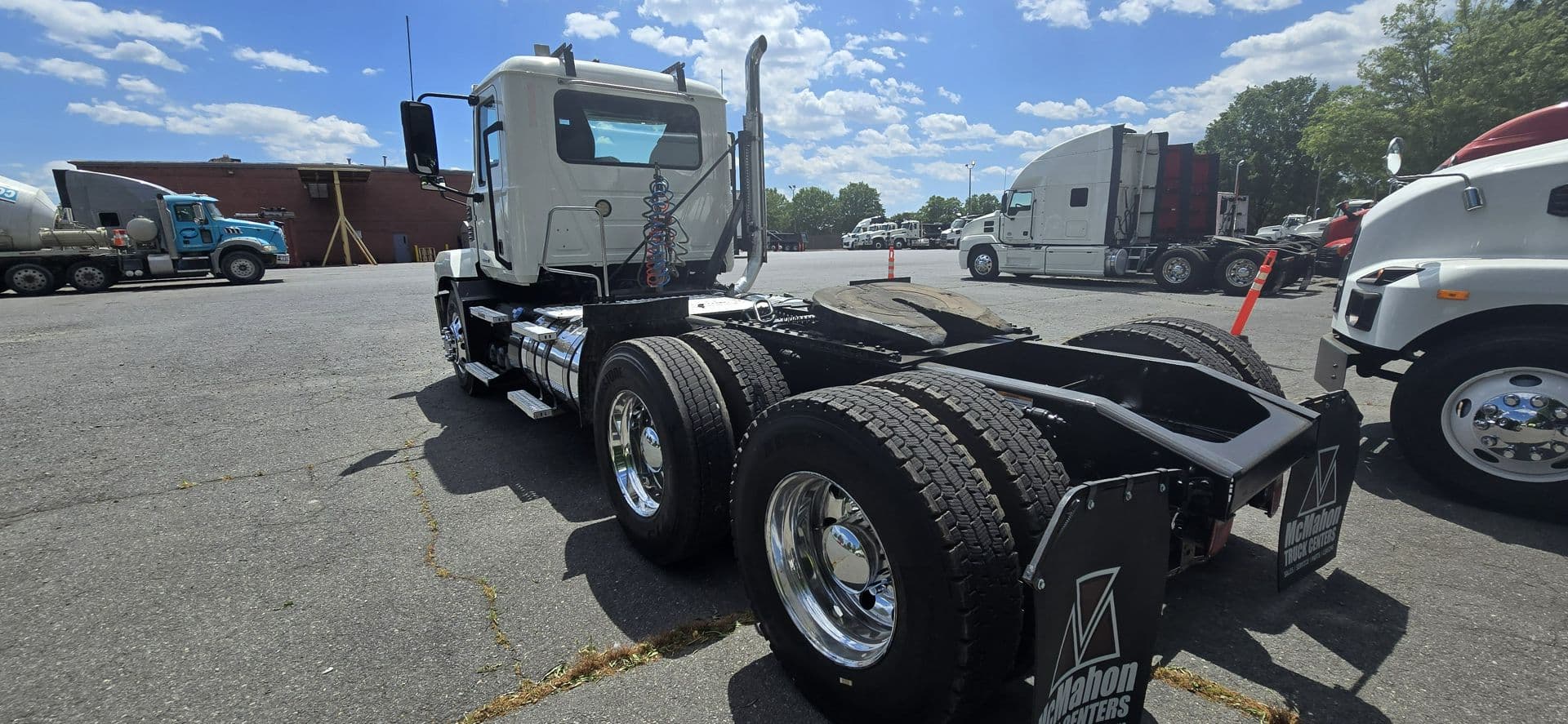 2020 Mack Anthem in Charlotte, NC — photo 5