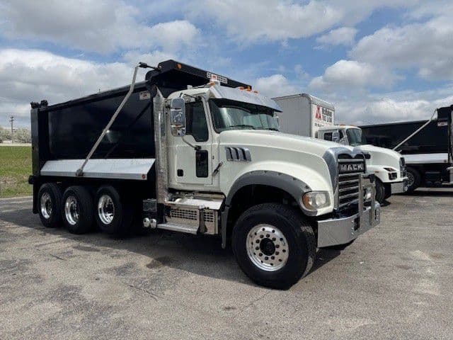 2020 Mack Granite in La Vergne, TN — photo 3