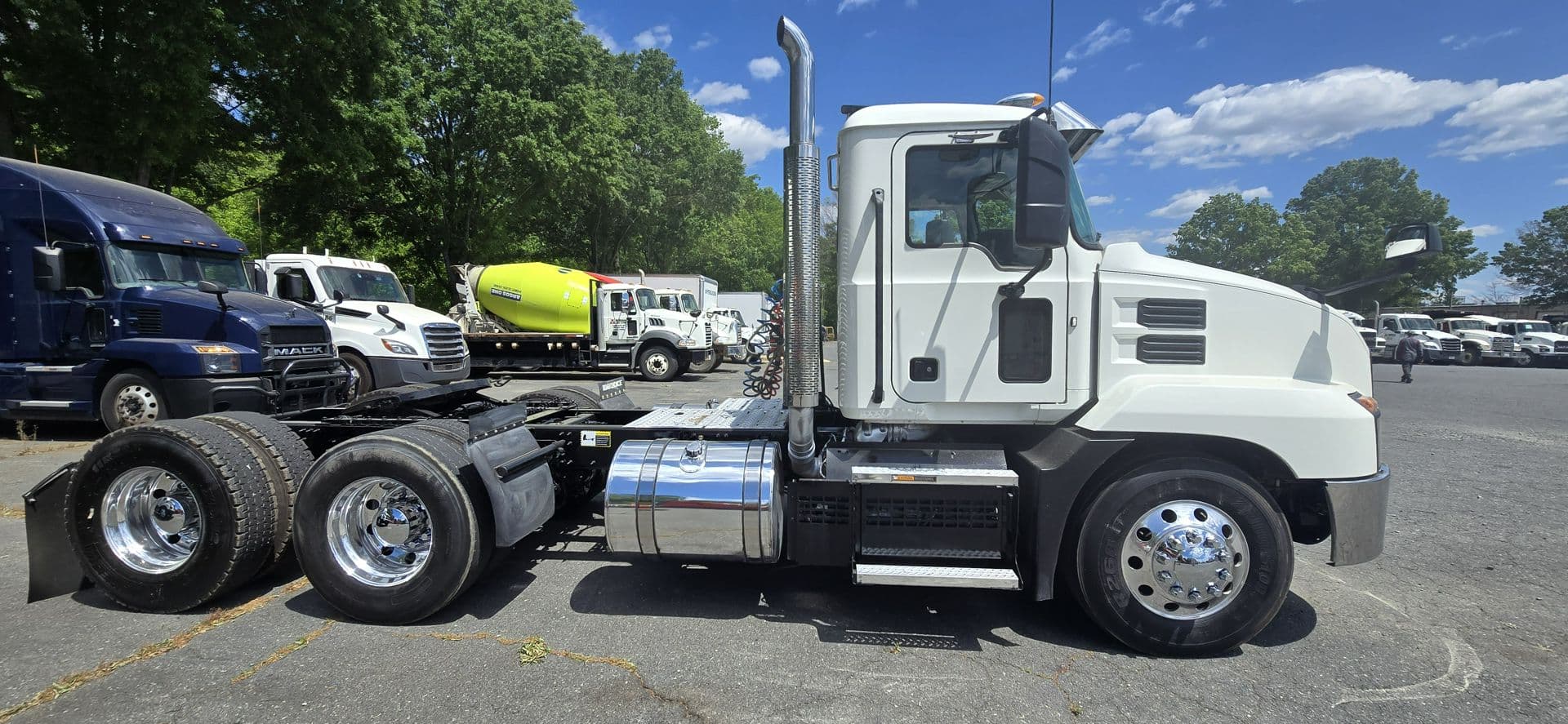 2020 Mack Anthem in Charlotte, NC — photo 3