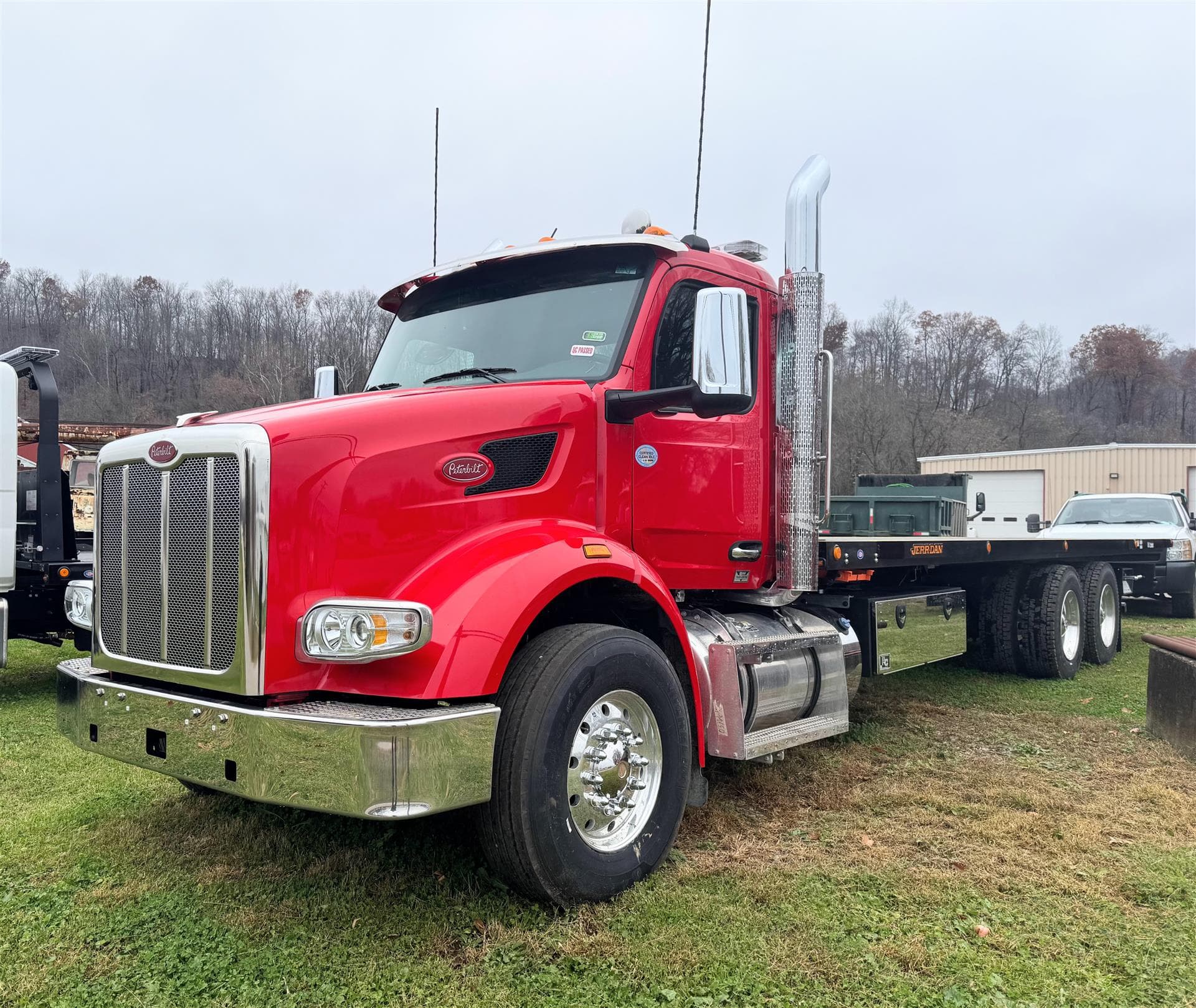 2025 Peterbilt 567