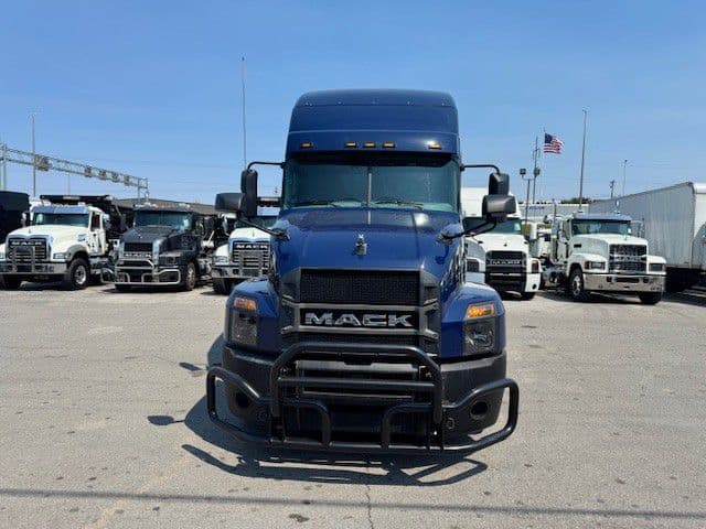 2024 Mack Anthem in La Vergne, TN — photo 2