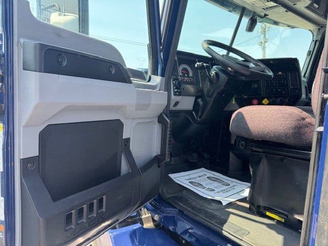 2024 Mack Anthem in La Vergne, TN — photo 11