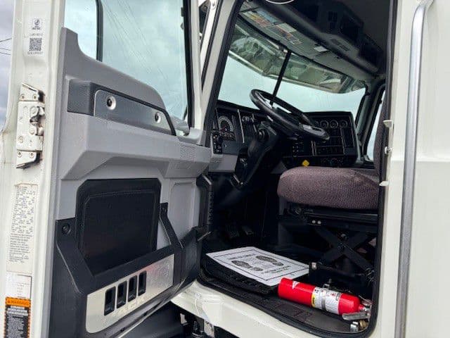 2020 Mack Granite in La Vergne, TN — photo 10