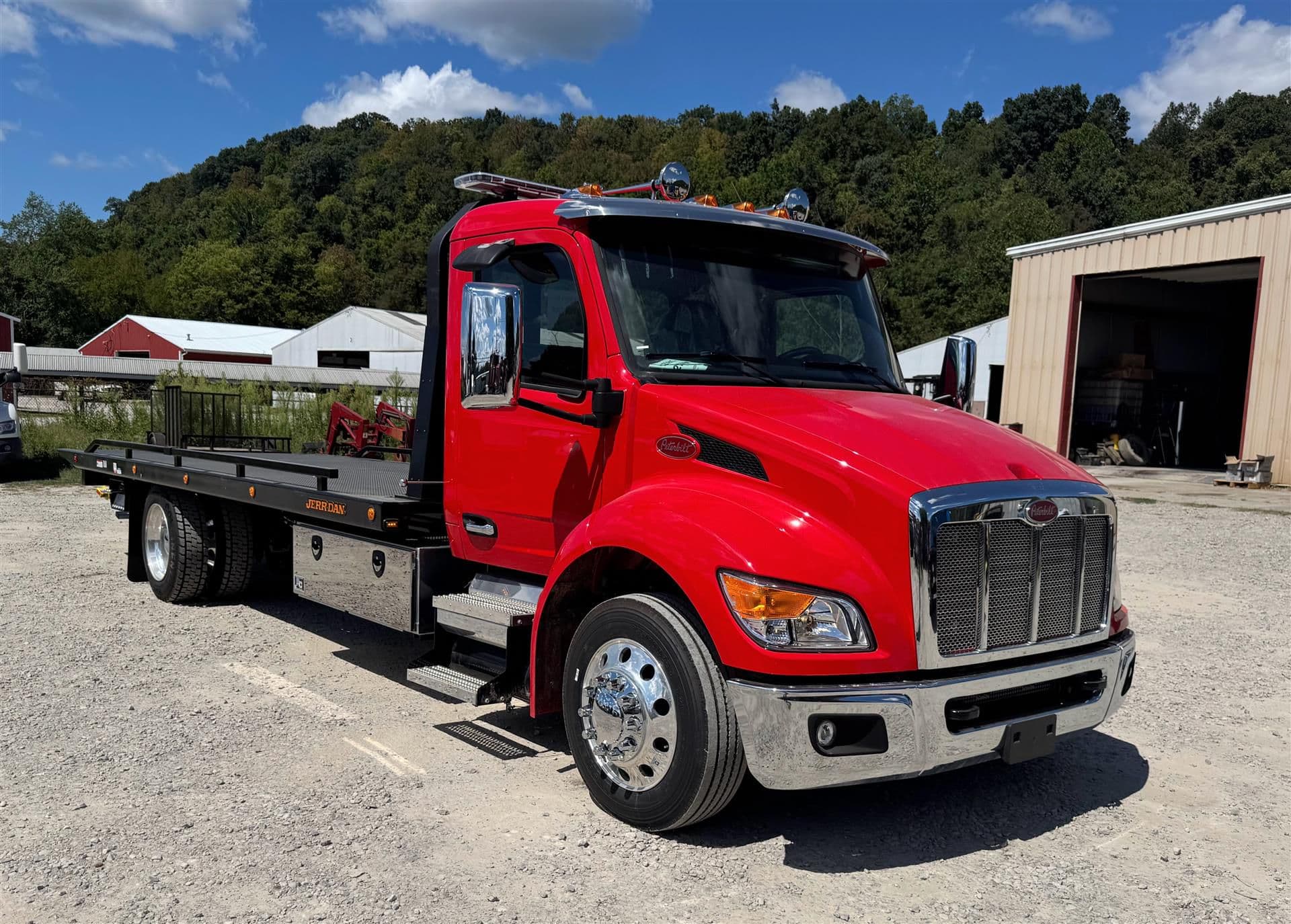 2025 Peterbilt 536