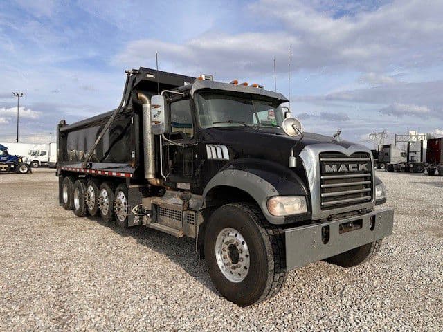 2023 Mack Granite in London, OH — photo 3
