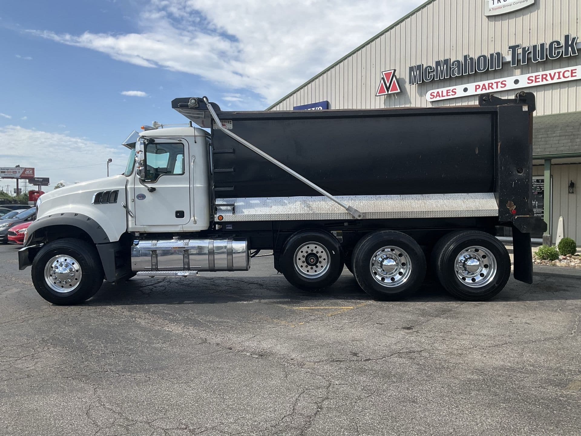 2020 Mack Granite in Clarksville, IN — photo 8