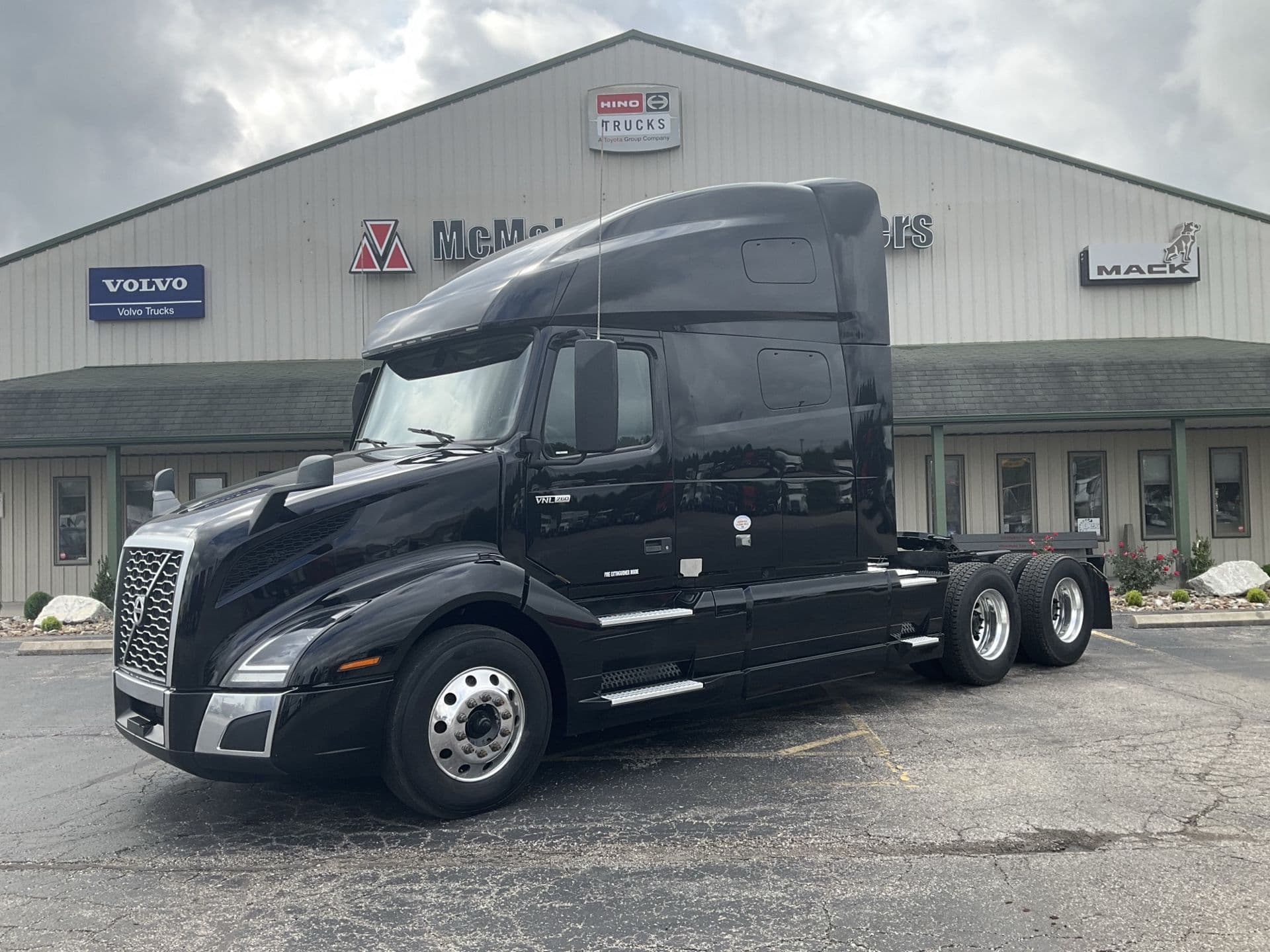 2021 Volvo VNL 860