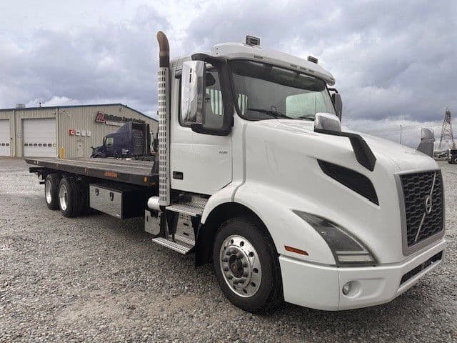 2018 Volvo VNR 640 in London, OH — photo 3