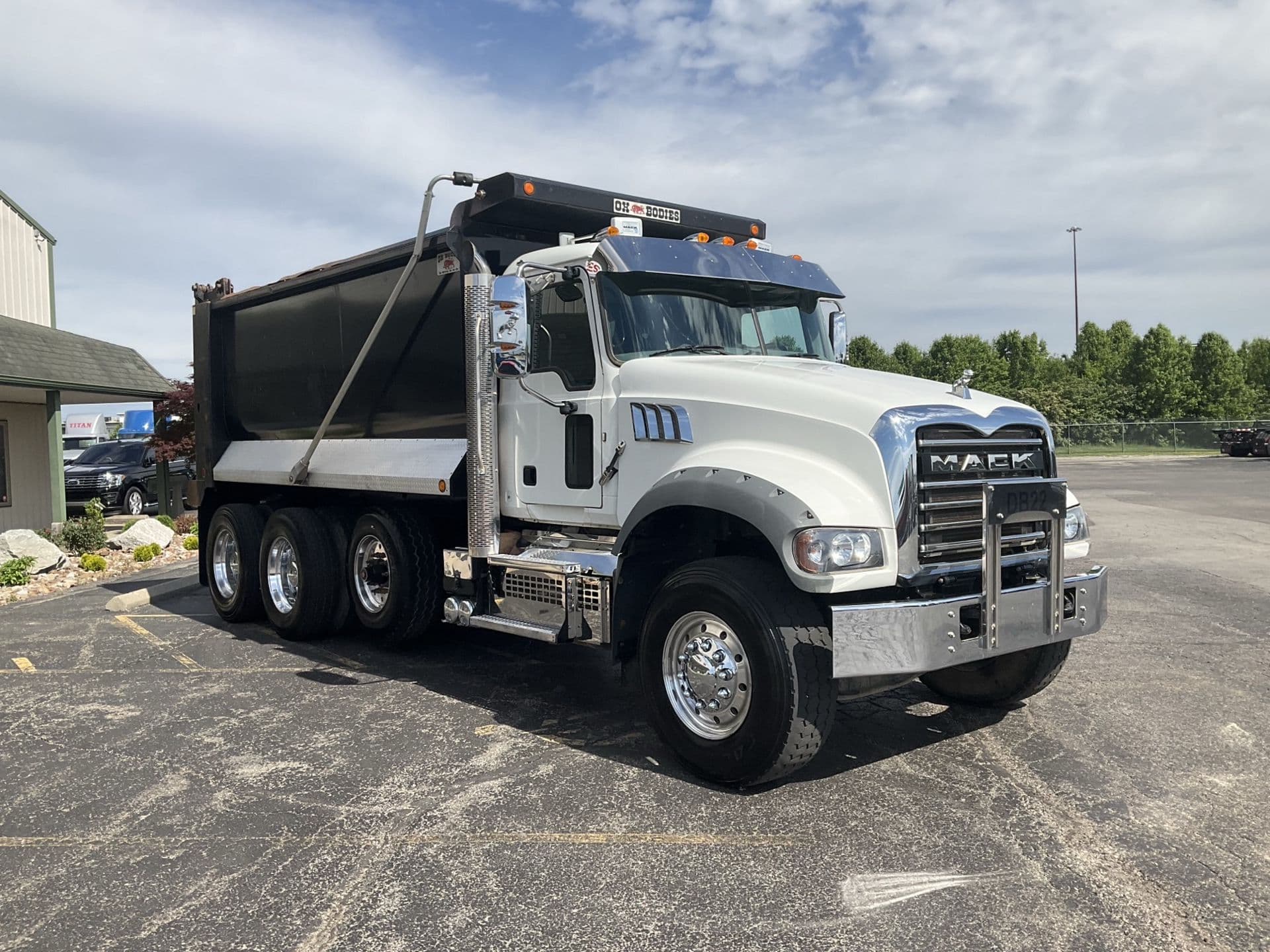 2020 Mack Granite in Clarksville, IN — photo 3