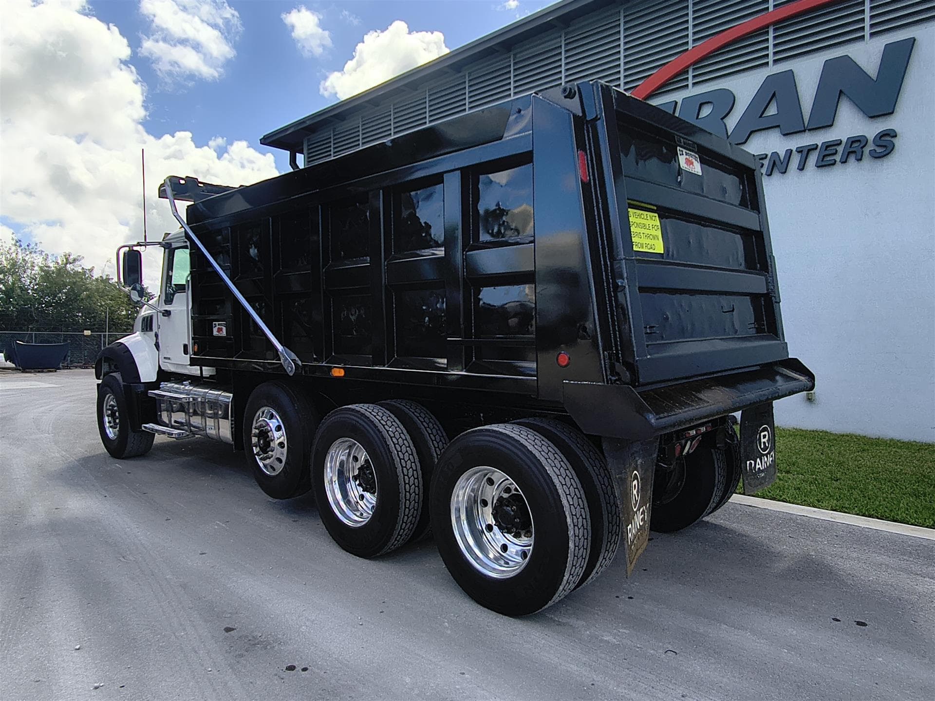 2020 Mack Granite in Lake City, FL — photo 8