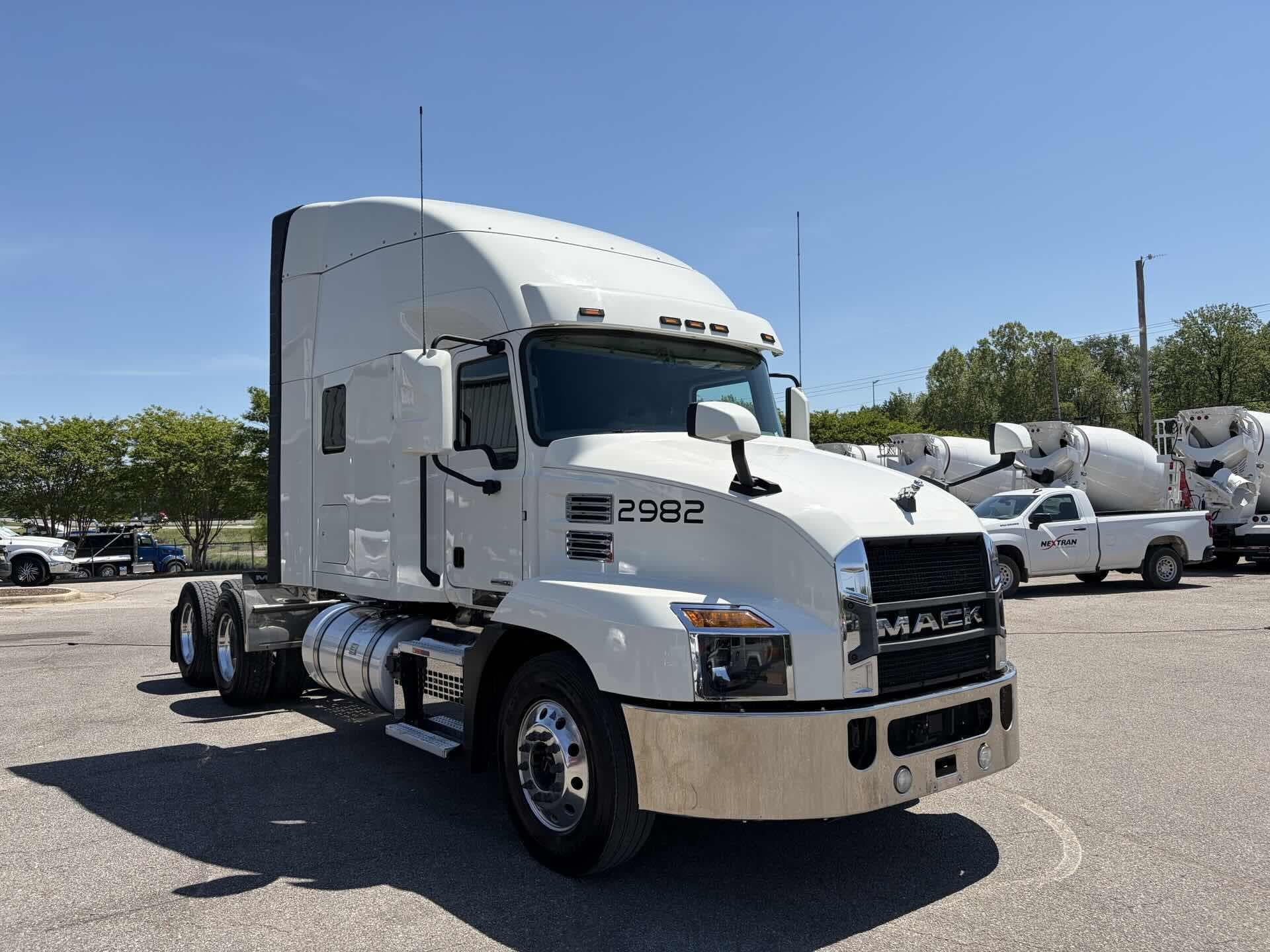 2022 Mack Anthem in Fultondale, AL — photo 3