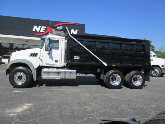 2020 Mack Granite in Macon, GA — photo 8