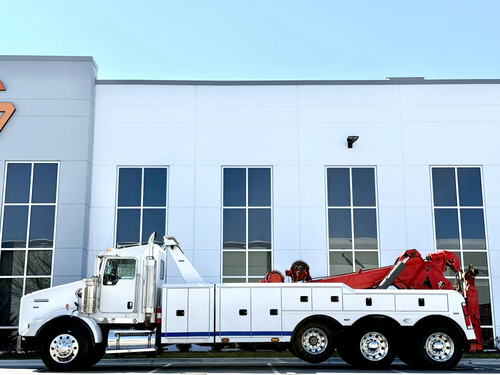 2011 Kenworth T800 in New Lenox, IL — photo 4
