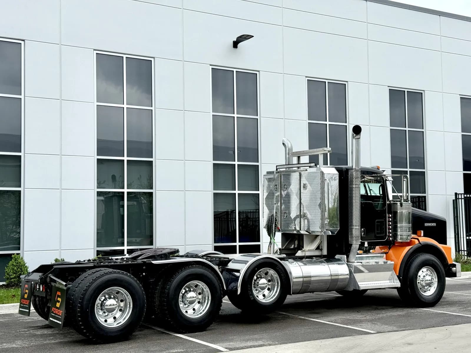 2012 Kenworth T800 in New Lenox, IL — photo 5