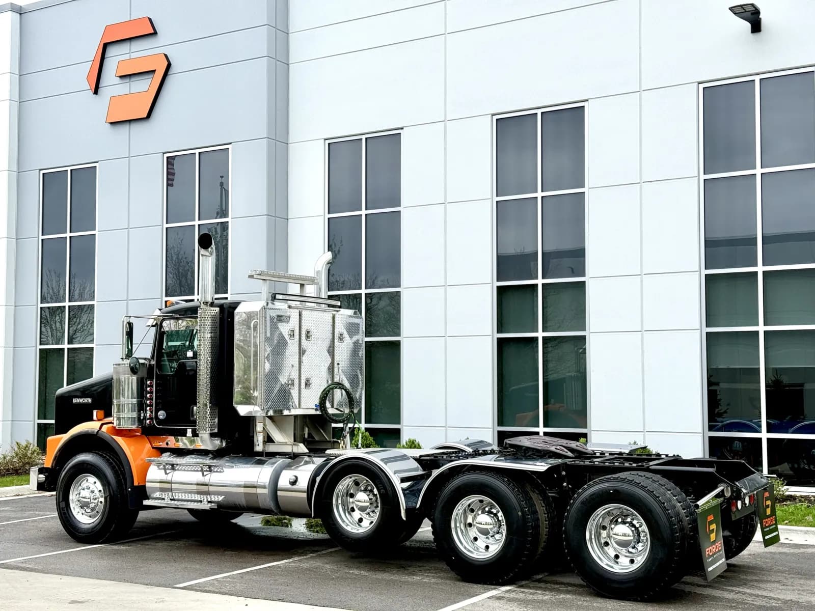 2012 Kenworth T800 in New Lenox, IL — photo 6