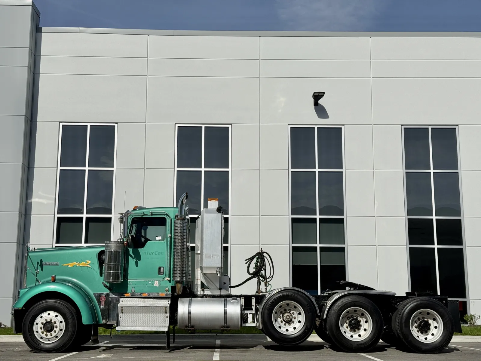 2005 Kenworth W900 in New Lenox, IL — photo 4